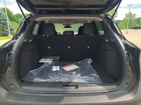 New 2026 Nissan Kicks SV w/ Cold Weather Package AWD/4WD image 26
