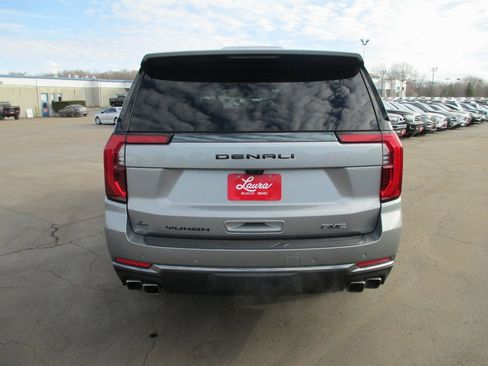 Certified 2025 GMC Yukon XL Denali Ultimate image 6