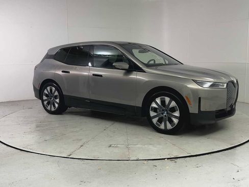 Used 2023 BMW iX xDrive50 w/ Convenience Package AWD/4WD image 8