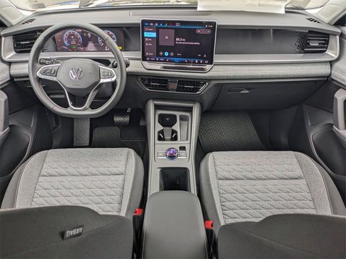 New 2025 Volkswagen Tiguan S image 15