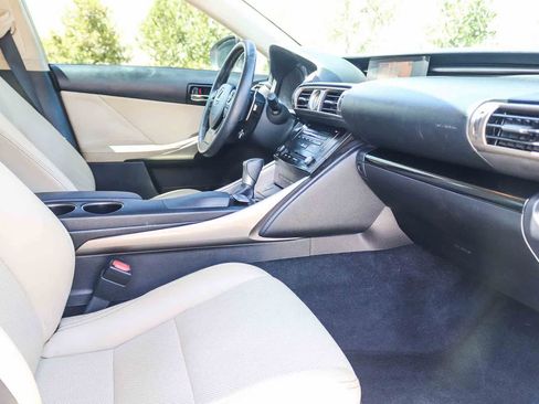 Used 2014 Lexus IS 250 w/ Navigation Package RWD image 15