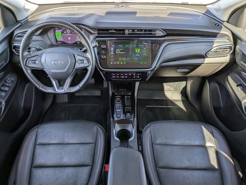 Used 2023 Chevrolet Bolt EUV LT w/ Convenience Package image 23