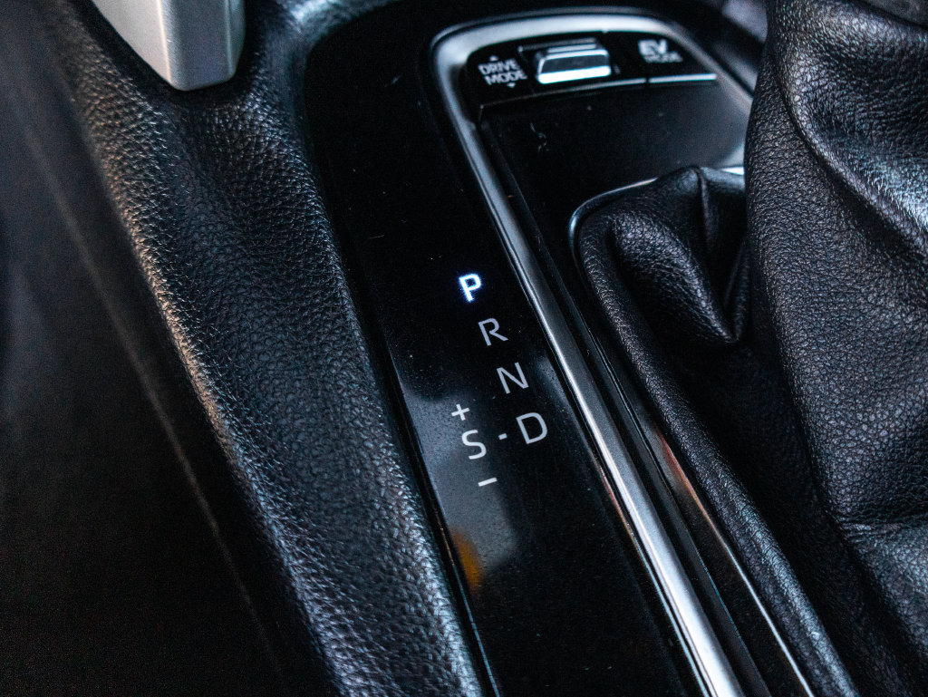 Used 2023 Toyota Corolla Cross AWD Hybrid image 22