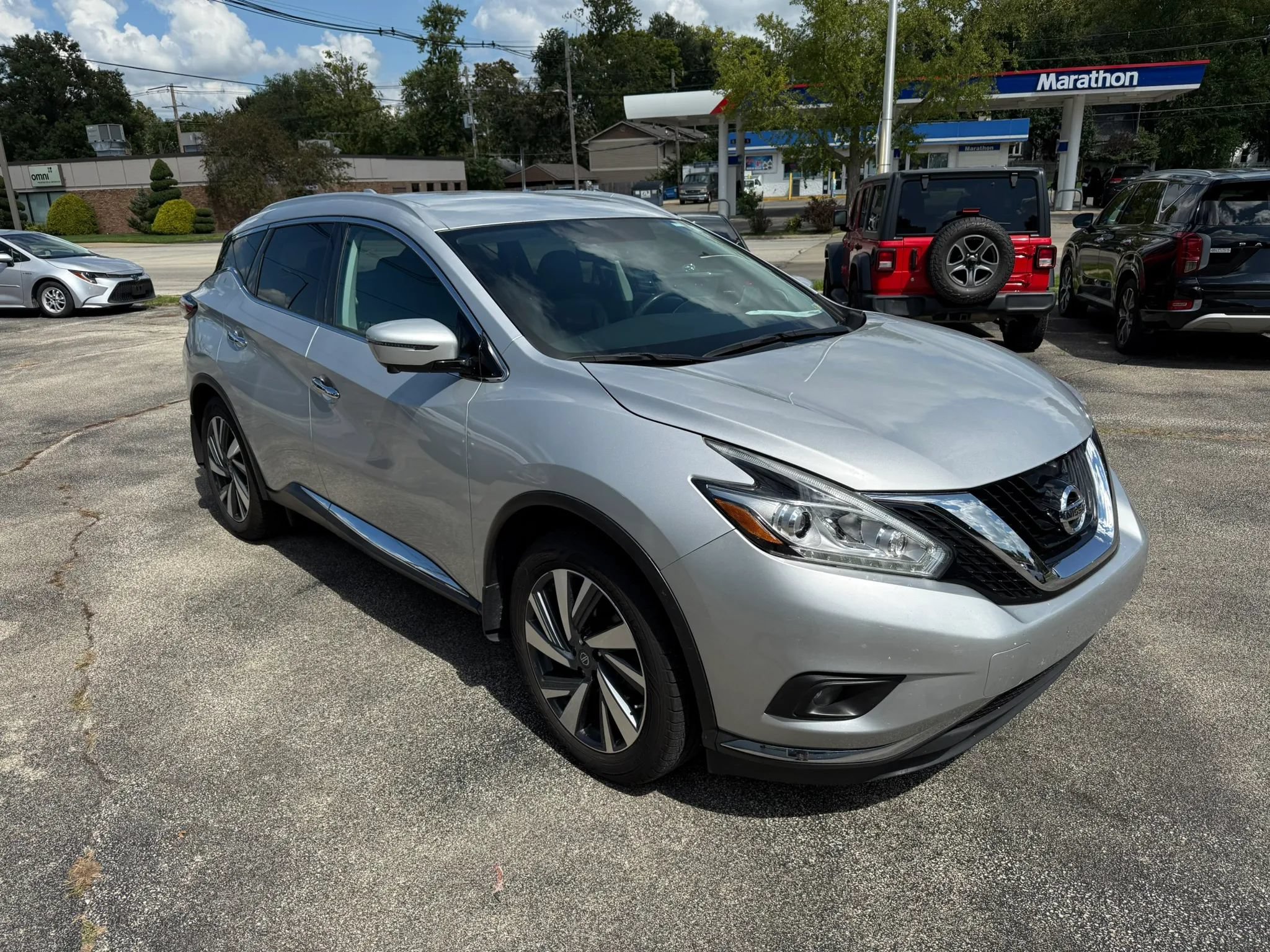 Used 2017 Nissan Murano Platinum FWD image 2
