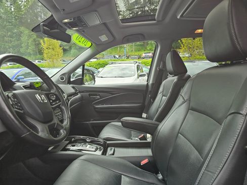 Used 2020 Honda Pilot Elite image 24