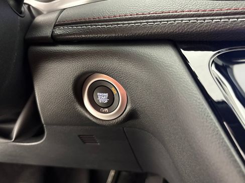 New 2027 Chrysler Pacifica Select FWD image 31