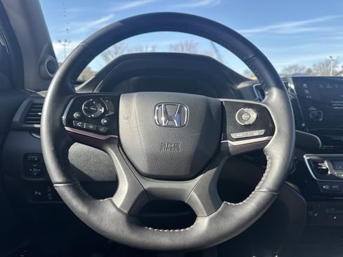 Used 2022 Honda Pilot Touring image 21