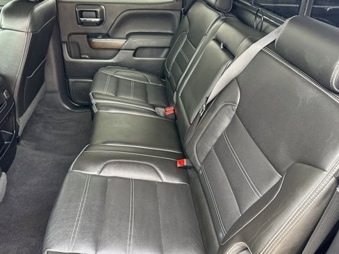 Used 2018 GMC Sierra 1500 Denali RWD image 12