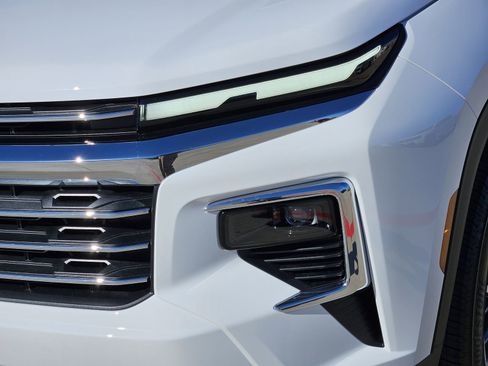 New 2026 Chevrolet Traverse LT image 10