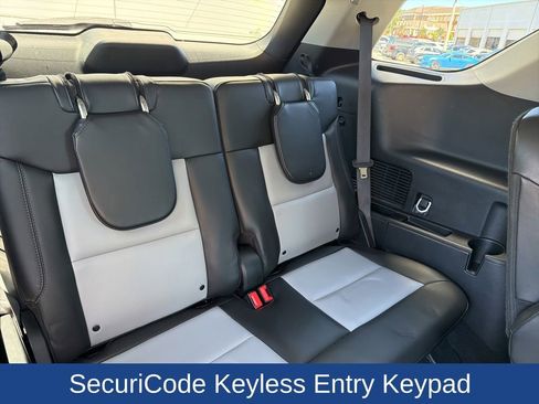 Certified 2023 Ford Explorer XLT w/ Equipment Group 202A RWD image 19