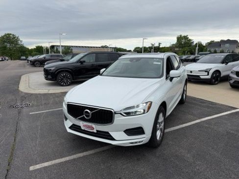 Used 2021 Volvo XC60 T5 Momentum w/ Protection Package Premier AWD/4WD image 7
