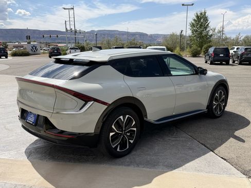 Used 2024 Kia EV6 Wind w/ Wind Technology Package AWD/4WD image 6