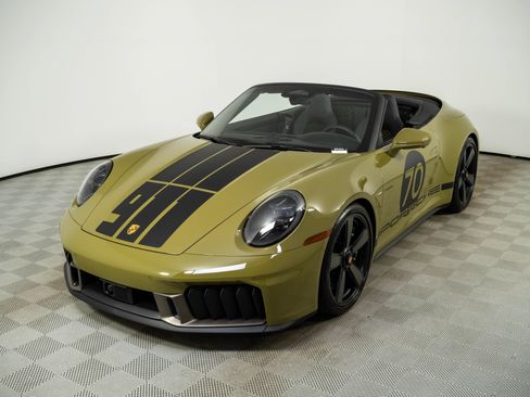 New 2026 Porsche 911 GTS RWD image 1