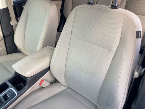 Used 2018 Ford Escape SE image 22