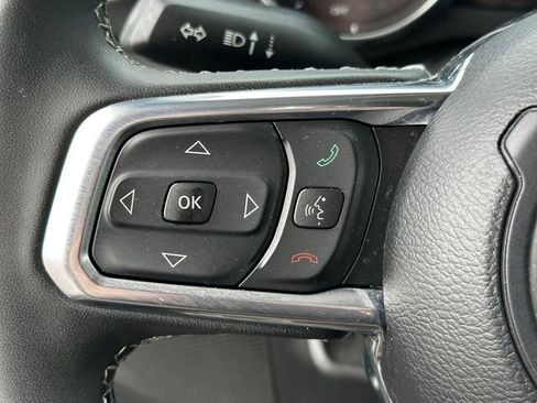 Used 2023 Jeep Wrangler Unlimited Sahara w/ Cold Weather Group AWD/4WD image 17