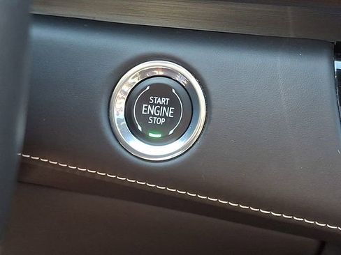 Used 2023 Cadillac Escalade Sport Platinum w/ LPO, ONYX Package AWD/4WD image 22