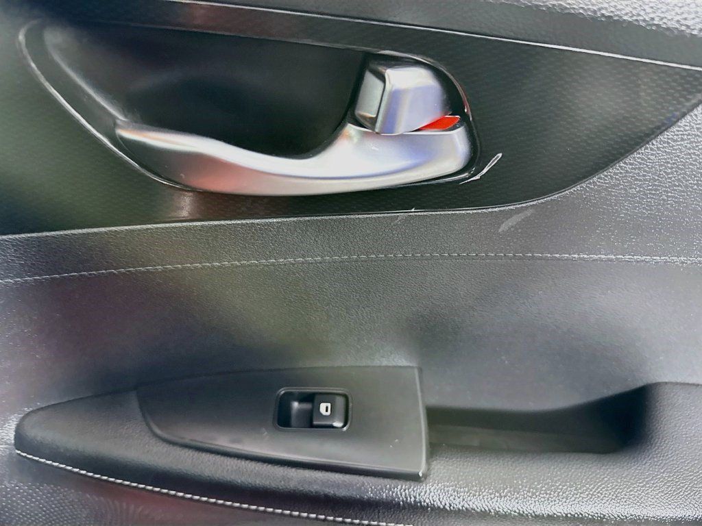 Used 2022 Kia Forte GT-Line w/ GT-Line Technology Package FWD image 30