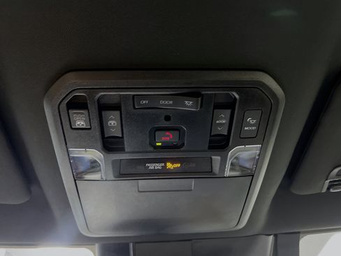 Used 2023 Toyota Tundra Capstone AWD/4WD image 22