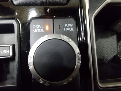 Used 2024 Toyota Tundra SR5 image 33