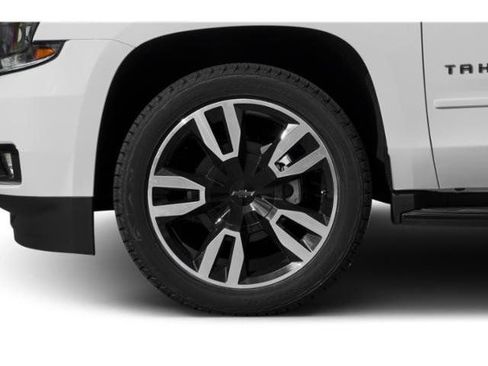 Used 2020 Chevrolet Tahoe Premier w/ Premier Plus Edition AWD/4WD image 14