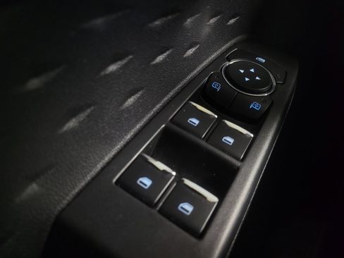 Used 2020 Ford Escape SE FWD image 27