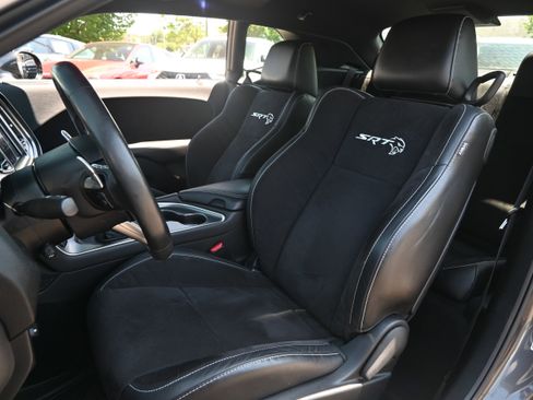 Used 2019 Dodge Challenger SRT Hellcat w/ Plus Package RWD image 16