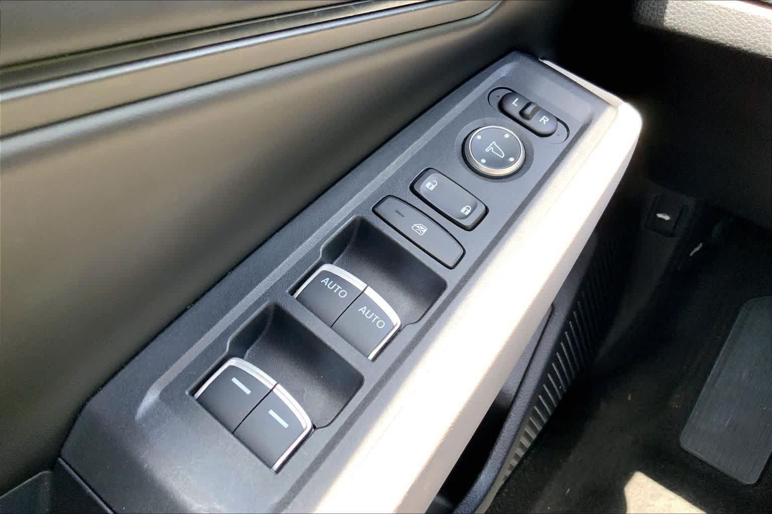 Used 2024 Honda Accord EX image 34