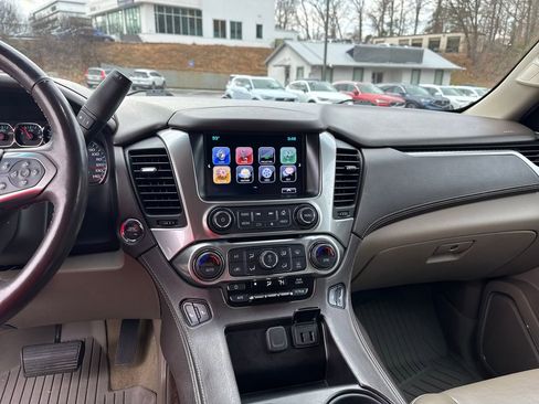 Used 2018 Chevrolet Tahoe LT image 22