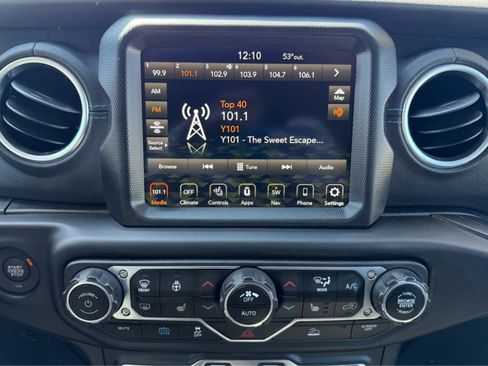 Used 2023 Jeep Wrangler Unlimited Rubicon 4xe w/ Steel Bumper Group AWD/4WD image 16