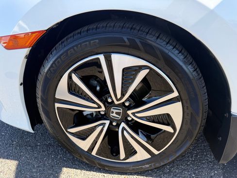 Used 2016 Honda Civic EX-L image 9