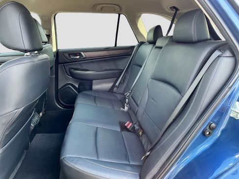 Used 2019 Subaru Outback 3.6R Limited AWD/4WD image 25