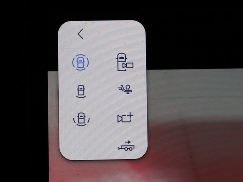 Used 2023 Ford F450 Limited w/ FX4 Off-Road Package image 26