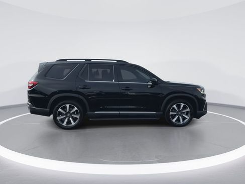 Used 2023 Honda Pilot Elite image 9