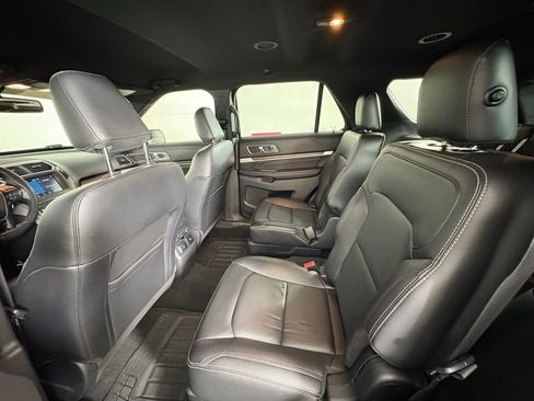 Used 2019 Ford Explorer Limited image 70