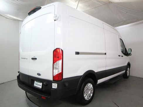 Used 2019 Ford Transit 150 148 Medium Roof RWD image 9