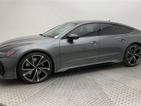 Used 2022 Audi RS 7 Sportback w/ Black Optic Package image 6