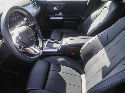 Certified 2025 Mercedes-Benz GLA 250 image 5