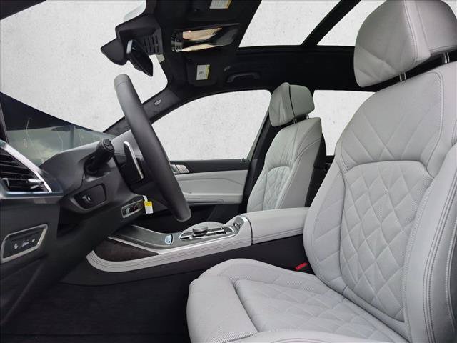Certified 2026 BMW X7 xDrive40i w/ M Sport Package AWD/4WD image 18