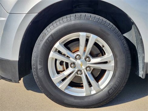 Used 2013 Chevrolet Equinox LS image 22