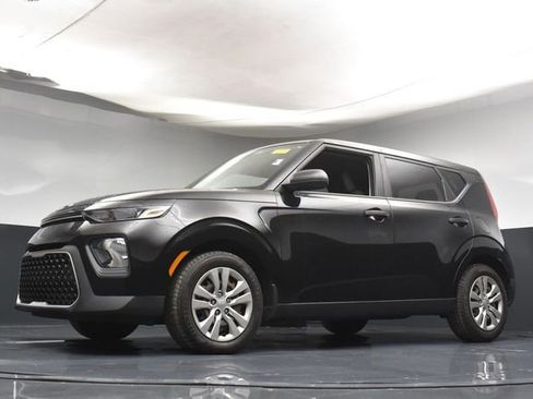 Certified 2020 Kia Soul LX FWD image 32