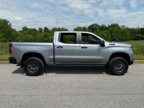 Used 2024 Chevrolet Silverado 1500 Custom Trail Boss w/ LPO, Dark Essentials Package AWD/4WD image 19