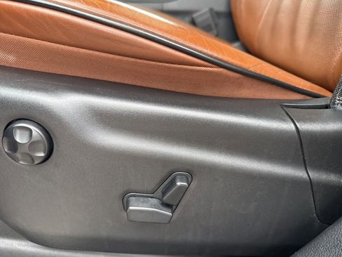 Used 2016 Jeep Grand Cherokee Summit image 16