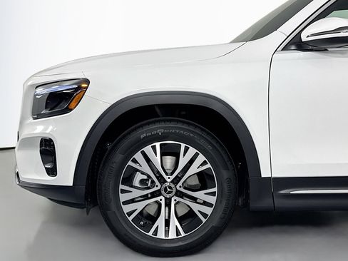 New 2026 Mercedes-Benz GLB 250 image 9