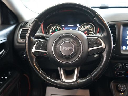 Used 2018 Jeep Compass Trailhawk w/ Leather Interior Group AWD/4WD image 29