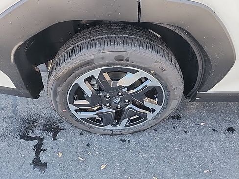 Used 2025 Subaru Forester Limited image 25