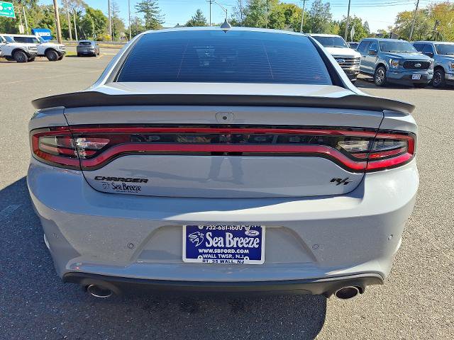 Used 2022 Dodge Charger R/T w/ Harman/Kardon Audio Group RWD image 5