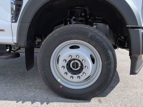 New 2026 Ford F550 XL image 10