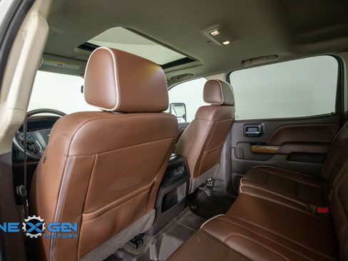Used 2018 Chevrolet Silverado 3500 High Country w/ Duramax Plus Package AWD/4WD image 27