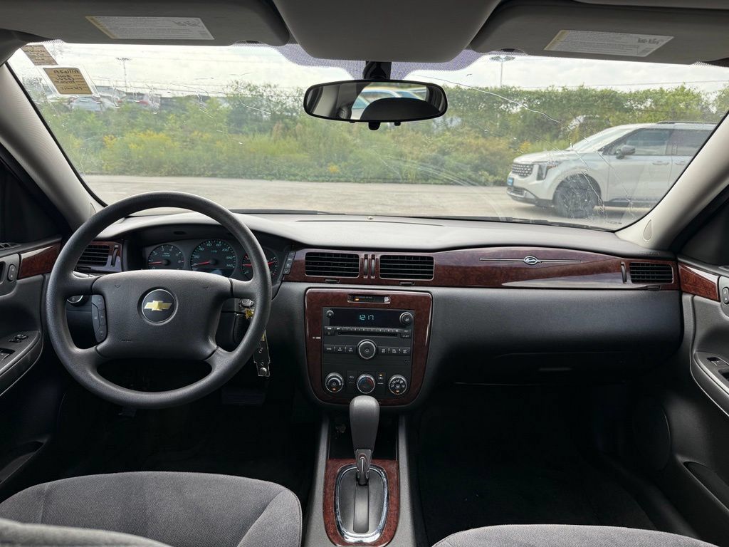 Used 2011 Chevrolet Impala LS FWD image 25
