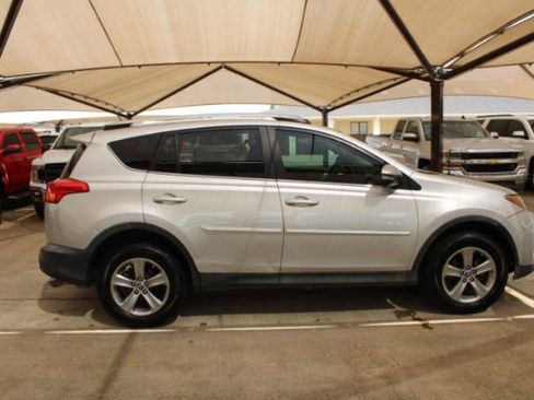 Used 2015 Toyota RAV4 XLE image 8